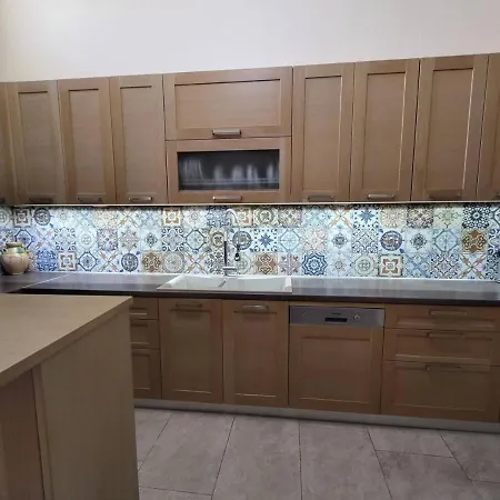 Two Pine Trees בית נופש אלינדה