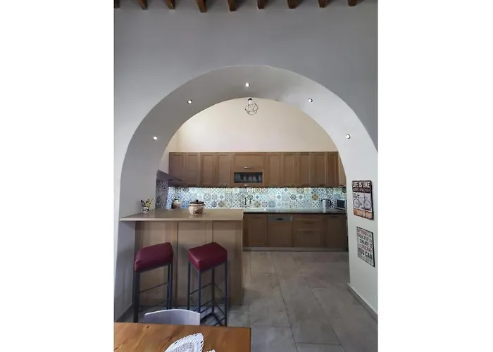 Semesterbostad Two Pine Trees Alinda (Leros)