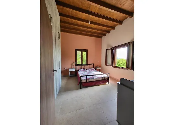 Semesterbostad Two Pine Trees Alinda (Leros)