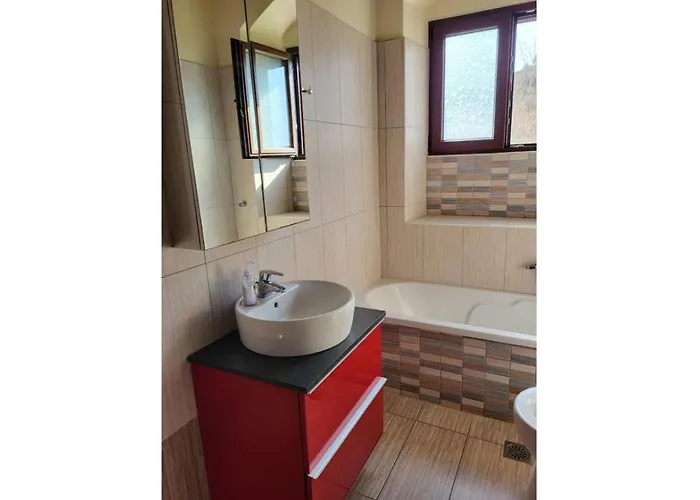 Two Pine Trees Semesterbostad